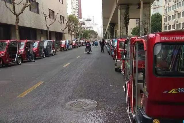 上海殘疾人機動輪椅車，歷經(jīng)三個階段，逐步形成七條福利政策