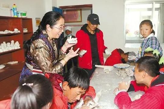 【特別關(guān)注】《中國(guó)教育報(bào)》“校長(zhǎng)周刊”大篇幅報(bào)道西藏自治區(qū)那曲市特殊教育學(xué)校校長(zhǎng)次仁拉姆事跡