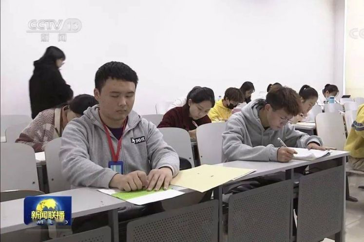 殘疾人大學(xué)生數(shù)量屢創(chuàng)新高，專家呼吁建立普通高校融合教育的支持體系