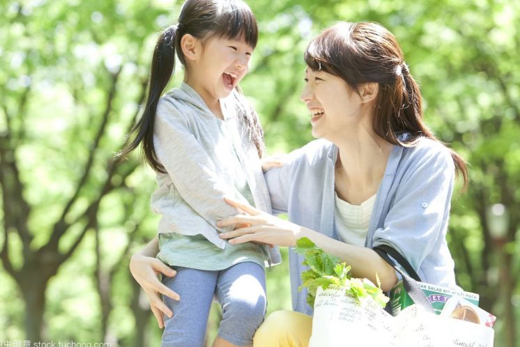 為了守護(hù)孩子的笑容 這位青年老師已經(jīng)“改行”16年