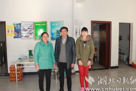 扎根革命老區(qū)二十六載，甘當(dāng)山區(qū)殘障娃娃的“好爸爸”