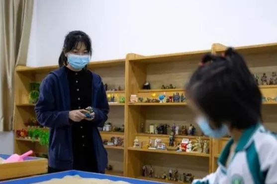 特教干貨：一名影子老師陪讀自閉癥兒童的案例分析